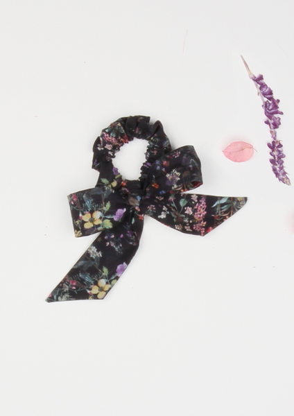 Heirloom Ribbon Scrunchie, Botanical Garden, Ebony