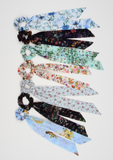 Heirloom Ribbon Scrunchie, Botanical Garden, Ivory