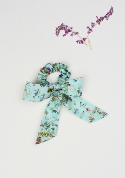 Heirloom Ribbon Scrunchie, Botanical Garden, Mint
