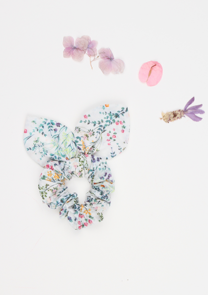 Heirloom Scrunchie, Botanical Vines