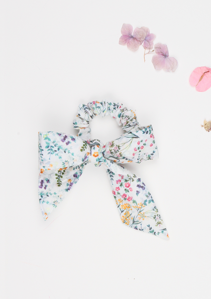 Heirloom Ribbon Scrunchie, Botanical Vines